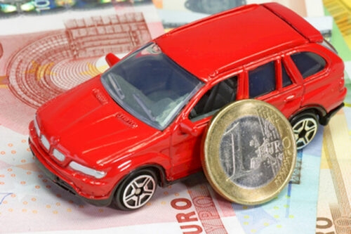 Kann man im Falle einer längeren Arbeitslosigkeit sein Auto behalten?