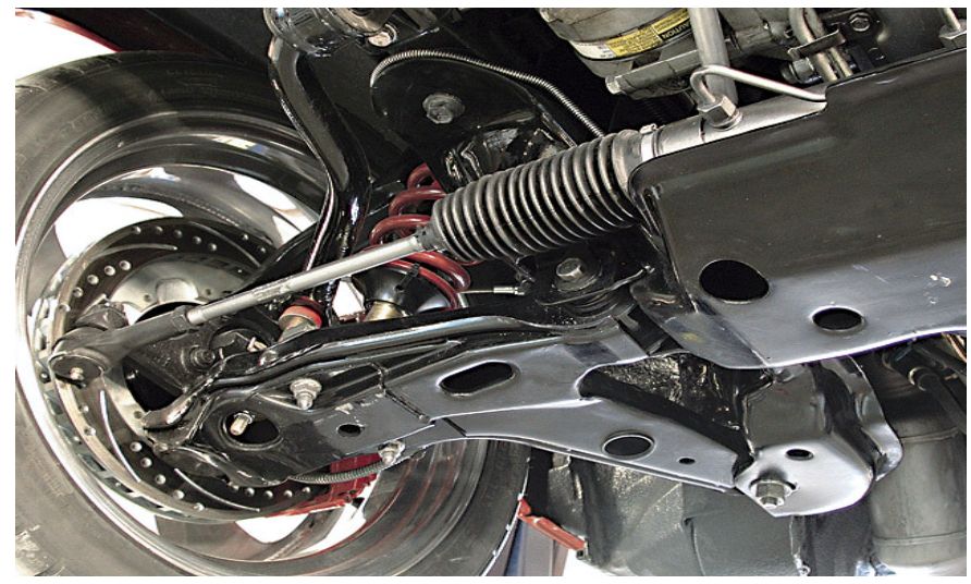 Anzeichen für verschlissene Lenkungs- und Fahrwerksteile: Worauf Autofahrer achten sollten