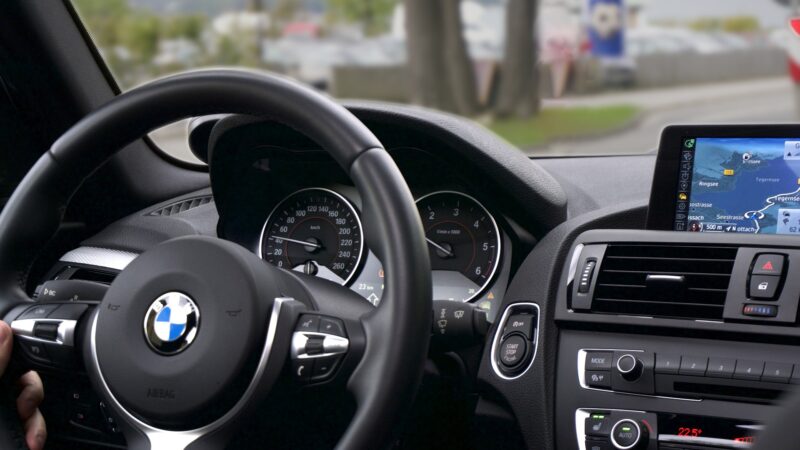 BMW Innenraum aufwerten: Moderne Technologie trifft auf klassisches Design